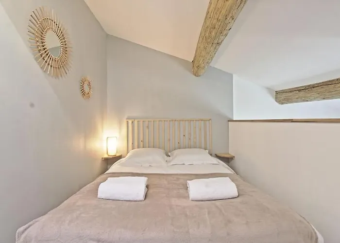 Le - Plein Centre Nimes