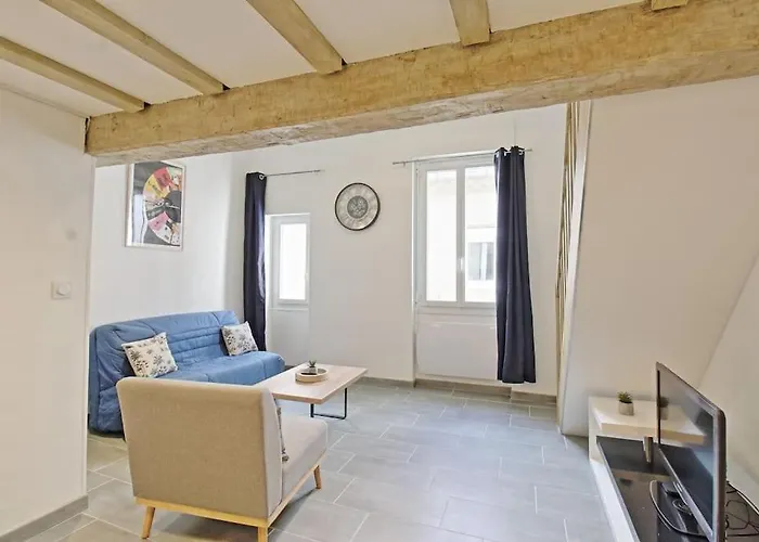 Le - Plein Centre Nimes